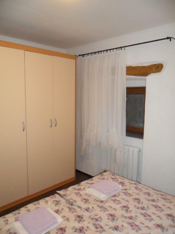 Apartmani Bartulasi Roč Dış mekan fotoğraf